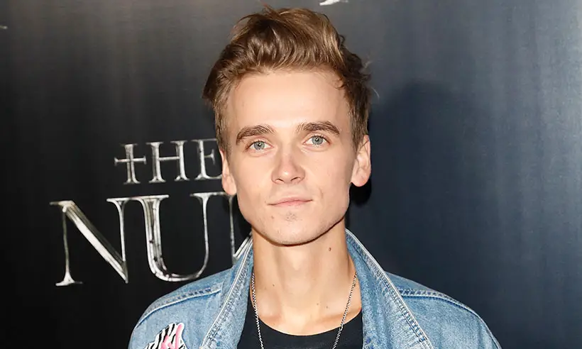 How tall is Joseph Sugg?
